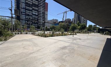 Local Comercial en Arriendo en Av San Eugenio, Metro Irarrázabal, Ñuble