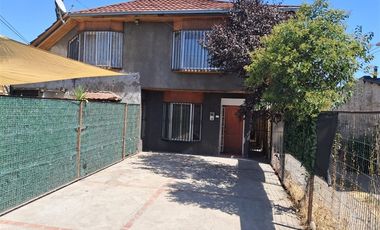 Casa en Arriendo en El Libano / Los Platanos