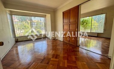 Casa en Venta en Eliecer Parada con Hernando de Aguirre