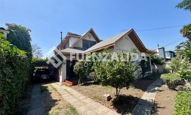 Casa en Venta en Eliecer Parada con Hernando de Aguirre