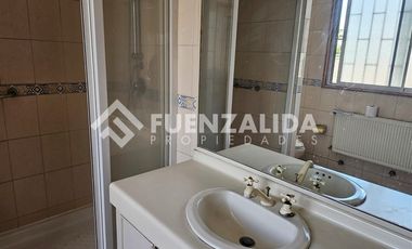 Casa en Venta en Eliecer Parada con Hernando de Aguirre