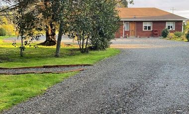 Se vende hermosa casa de 4D/3B en parcela el tepual, Puerto montt