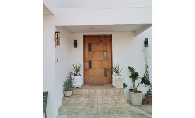 CURAUMA - AVENIDA LAGUNA - VENTA DE CASA - 6D 5B 2E 1B