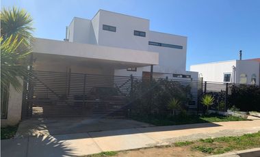 CURAUMA - AVENIDA LAGUNA - VENTA DE CASA - 6D 5B 2E 1B