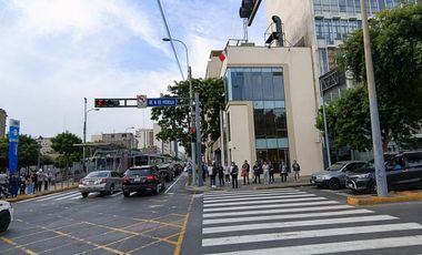 Alquiler De Oficina – Av. Nicolás De Piérola, Cercado De Lima