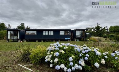Casa en Arriendo en Condominio Puerto Varas Norte, Venta de terreno con 2 casas en parcela de 5.000 m2