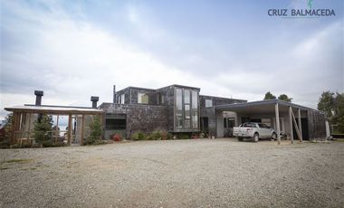 Casa en Arriendo en Condominio Puerto Varas Norte, Venta de terreno con 2 casas en parcela de 5.000 m2