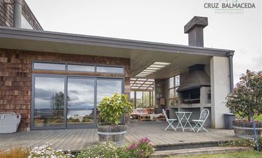 Casa en Arriendo en Condominio Puerto Varas Norte, Venta de terreno con 2 casas en parcela de 5.000 m2