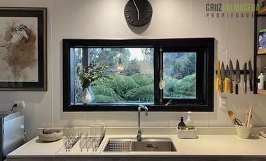 Casa en Arriendo en Línea Nueva, linda casa con detalles únicos, amplios espacios e impecable jardín