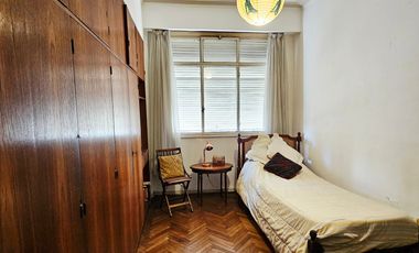 Venta Departamento 4 ambientes con dependencia