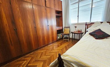 Venta Departamento 4 ambientes con dependencia