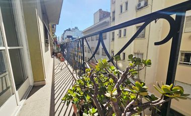 Venta Departamento 4 ambientes con dependencia