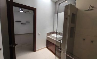RENTA CASA GALEANA ESQ. USO COMERCIAL, LAS BRISAS SAHUAYO MICH