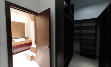 RENTA CASA GALEANA ESQ. USO COMERCIAL, LAS BRISAS SAHUAYO MICH
