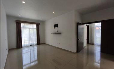 RENTA CASA GALEANA ESQ. USO COMERCIAL, LAS BRISAS SAHUAYO MICH
