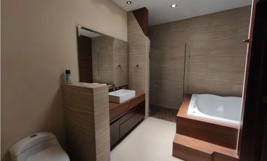 RENTA CASA GALEANA ESQ. USO COMERCIAL, LAS BRISAS SAHUAYO MICH