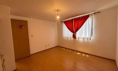 VENTA DE BONITA CASA EN CONDOMINIO EN GRANJAS LOMAS DE GUADALUPE.