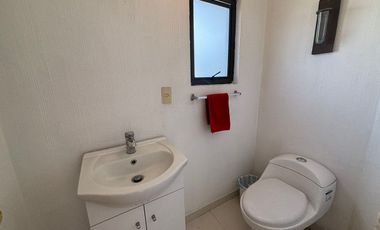 VENTA DE BONITA CASA EN CONDOMINIO EN GRANJAS LOMAS DE GUADALUPE.