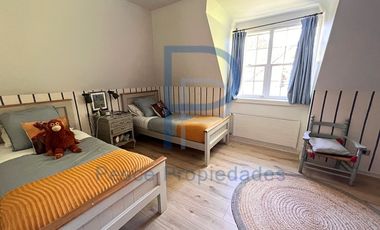 INCREÍBLE CASA EN LA DEHESA CON GRAN JARDÍN Y PISCINA