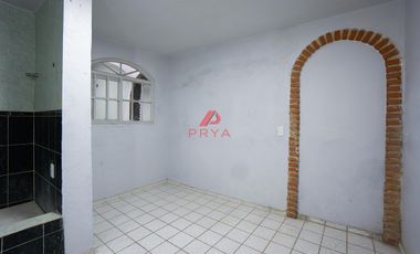 Casa en venta en Santa Paula, Tonalá con espacio independiente para negocio