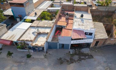 Casa en venta en Santa Paula, Tonalá con espacio independiente para negocio