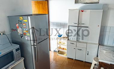Casa de 4 pisos en Urb. Vista Alegre