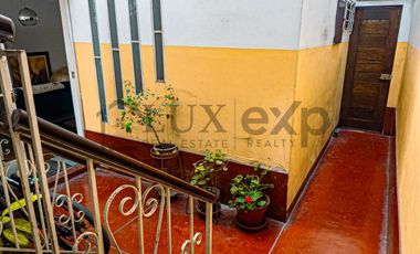 Casa de 4 pisos en Urb. Vista Alegre