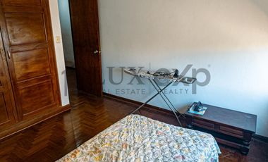 Casa de 4 pisos en Urb. Vista Alegre