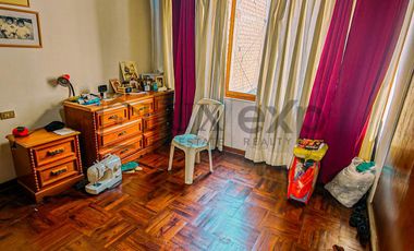 Casa de 4 pisos en Urb. Vista Alegre