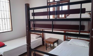 Casa de 2 Pisos con Jacuzzi en Condominio – Flandes