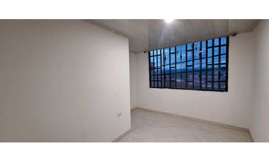 ARRIENDO APTO ALTOS DEL PEÑON GIRARDOT $900.000