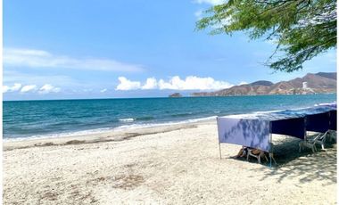 Casa en primera línea de Playa Salguero -005R
