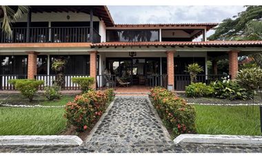 Finca campestre amoblada en venta permuta | Guacarí - Valle del Cauca