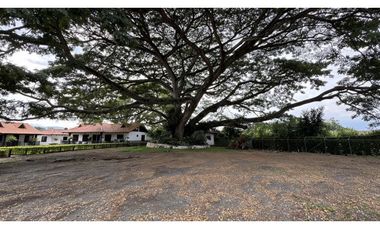 Finca campestre amoblada en venta permuta | Guacarí - Valle del Cauca