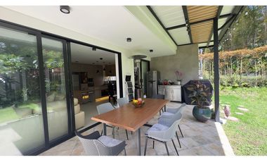 Venta de casa en El Retiro Macedonia