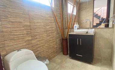 Venta y/o arriendo  casa campestre 356m2 en un solo nivel más altillo