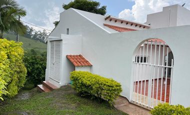🌿 Hermosa casa ubicada entre La Gran Vía y La Mesa en Cundinamarca, vereda Guayabal, Ideal para descanso, rodeado de naturaleza, excelente inversión.