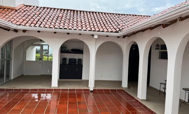 🌿 Hermosa casa ubicada entre La Gran Vía y La Mesa en Cundinamarca, vereda Guayabal, Ideal para descanso, rodeado de naturaleza, excelente inversión.