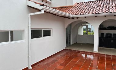 🌿 Hermosa casa ubicada entre La Gran Vía y La Mesa en Cundinamarca, vereda Guayabal, Ideal para descanso, rodeado de naturaleza, excelente inversión.
