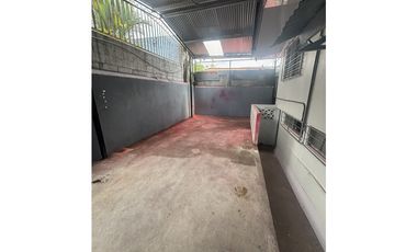 Alquilo casa/local en Bethania