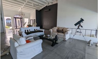 Venta de Casa de Lujo Frente al Mar en Pedasí – Andromeda
