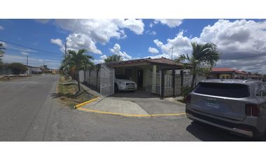 Se Vende Casa en Villa Karola Penonome