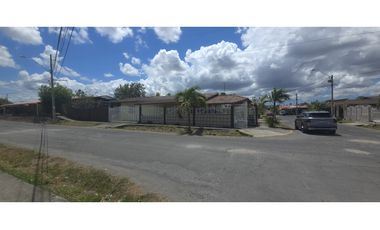 Se Vende Casa en Villa Karola Penonome