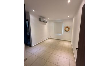 Casa en venta amoblada en PH Vista Mar, San Carlos