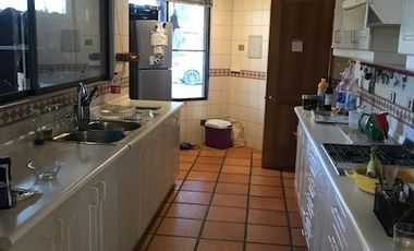 Casa en Venta en Sitio con 2 casas ambas con acceso al lago, 2 embarcaderos