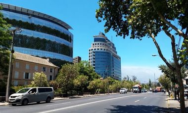 Local Comercial en Arriendo en Tobalaba / Providencia