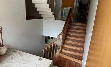 Casa en venta con jardin y pileta 7 ambientes en la mejor zona de Olivos