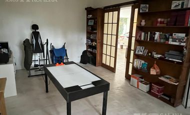 Casa en venta con jardin y pileta 7 ambientes en la mejor zona de Olivos