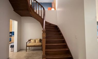 Casa en venta con jardin y pileta 7 ambientes en la mejor zona de Olivos