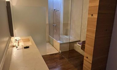 Casa en venta con jardin y pileta 7 ambientes en la mejor zona de Olivos